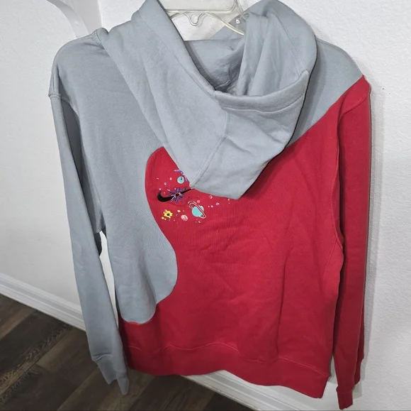 Nike Red & Gray Hoodie Sweatshirt Sz S NWOT. Box - Picture 5 of 7